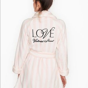 Victoria’s Secret Short Cozy Robe